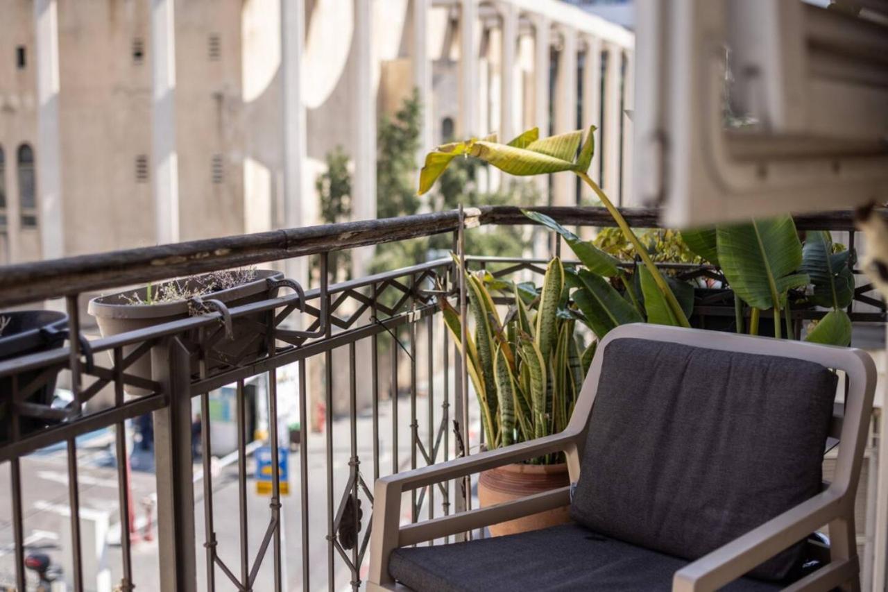 Bauhaus Artistic Haven In The Heart Of With Mamad By Sea N' Rent * Tel Aviv