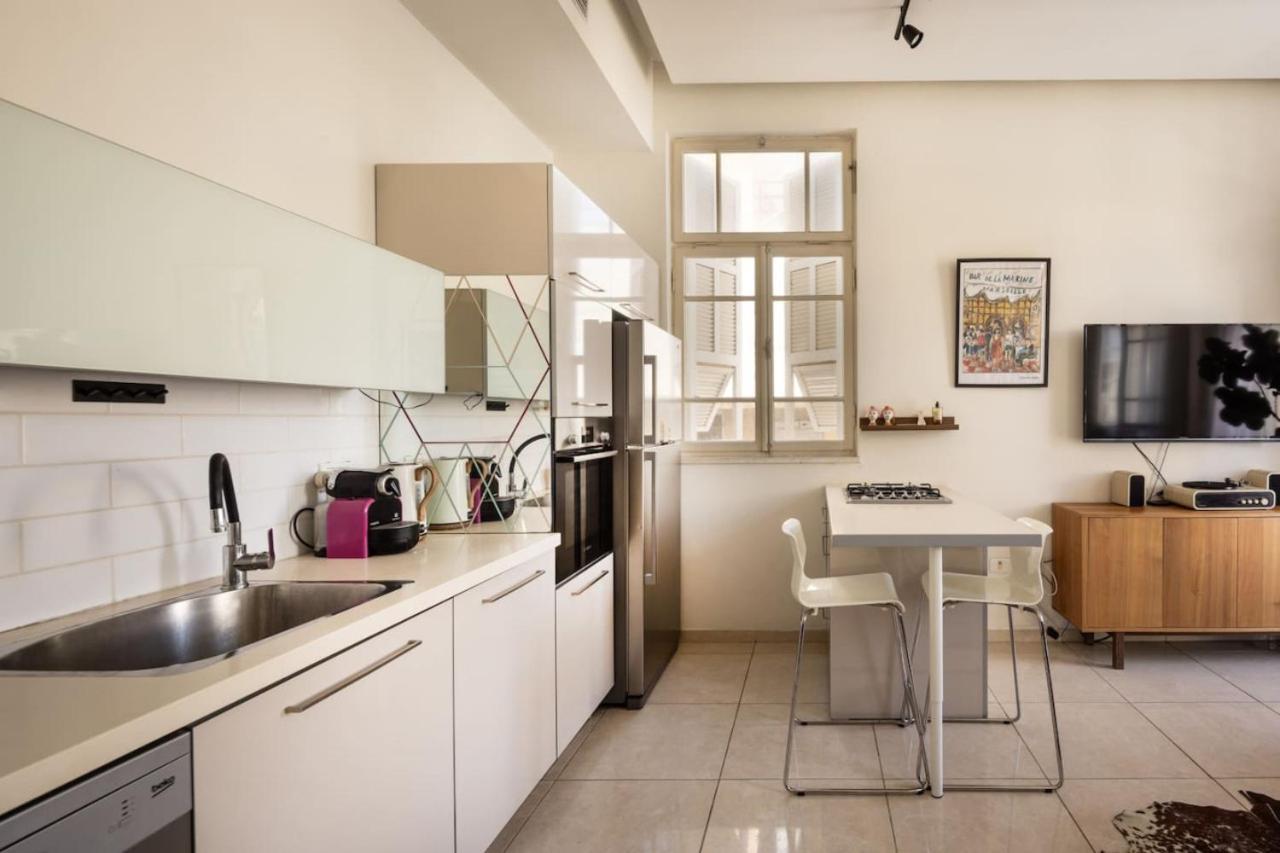 Bauhaus Artistic Haven In The Heart Of With Mamad By Sea N' Rent Apartment Tel Aviv